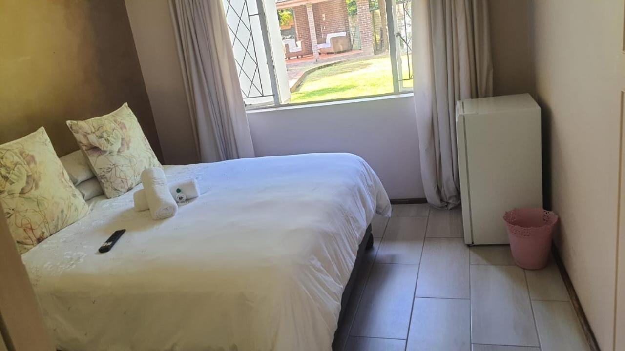 Secret Guest House Pietermaritzburg Buitenkant foto